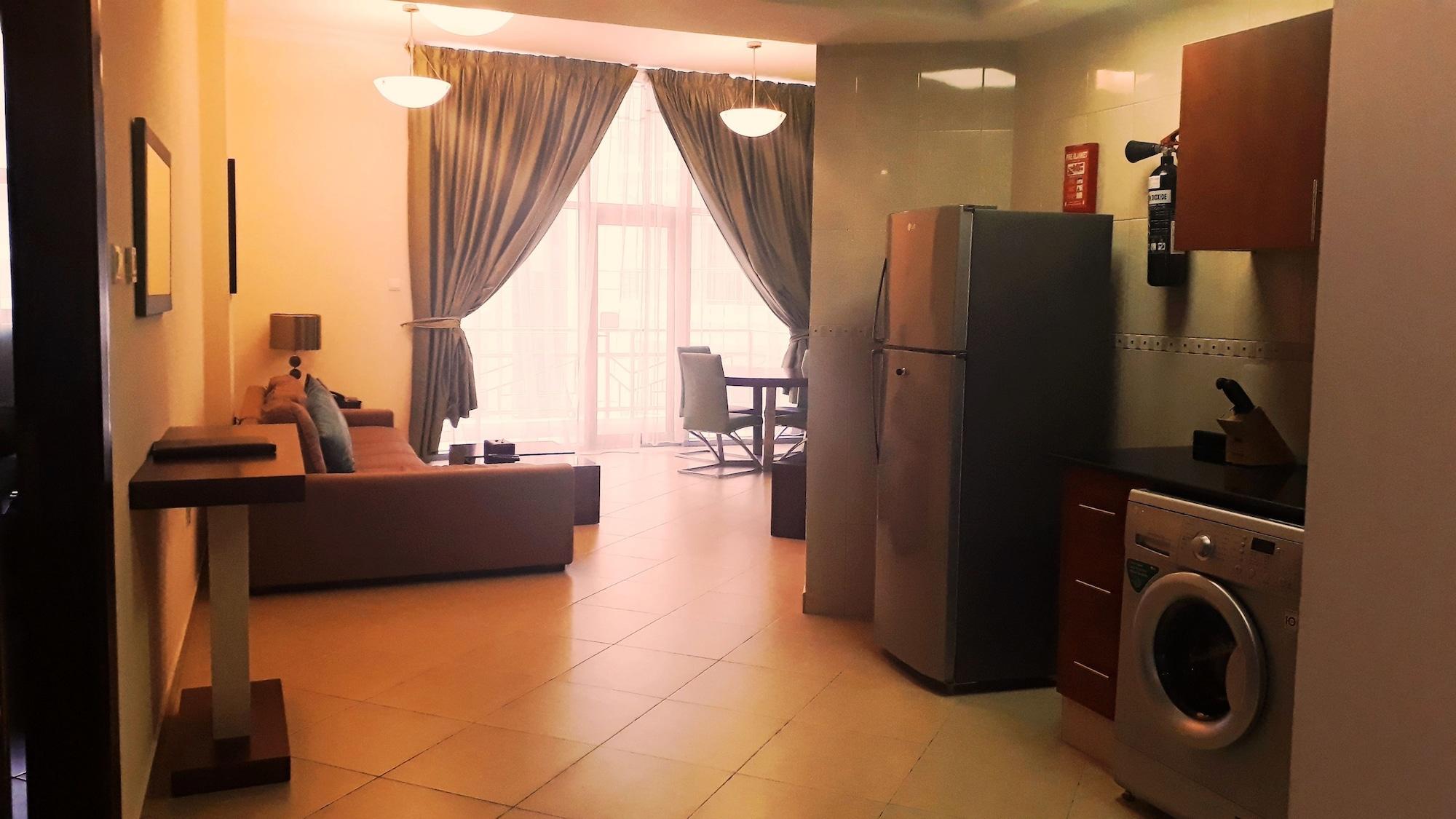 Al Waleed Palace Hotel Apartment Al Barsha Dubai Exterior foto