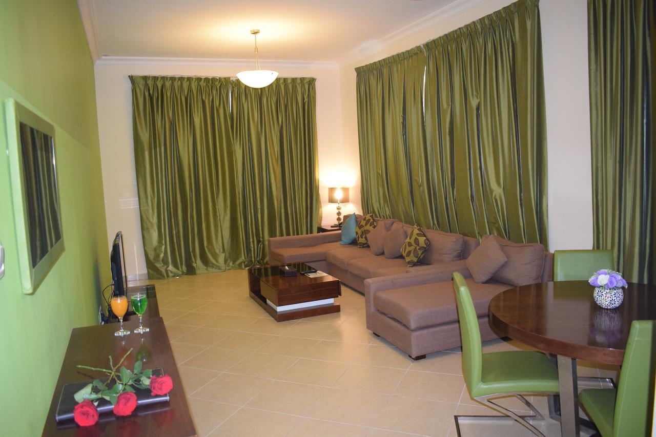 Al Waleed Palace Hotel Apartment Al Barsha Dubai Exterior foto